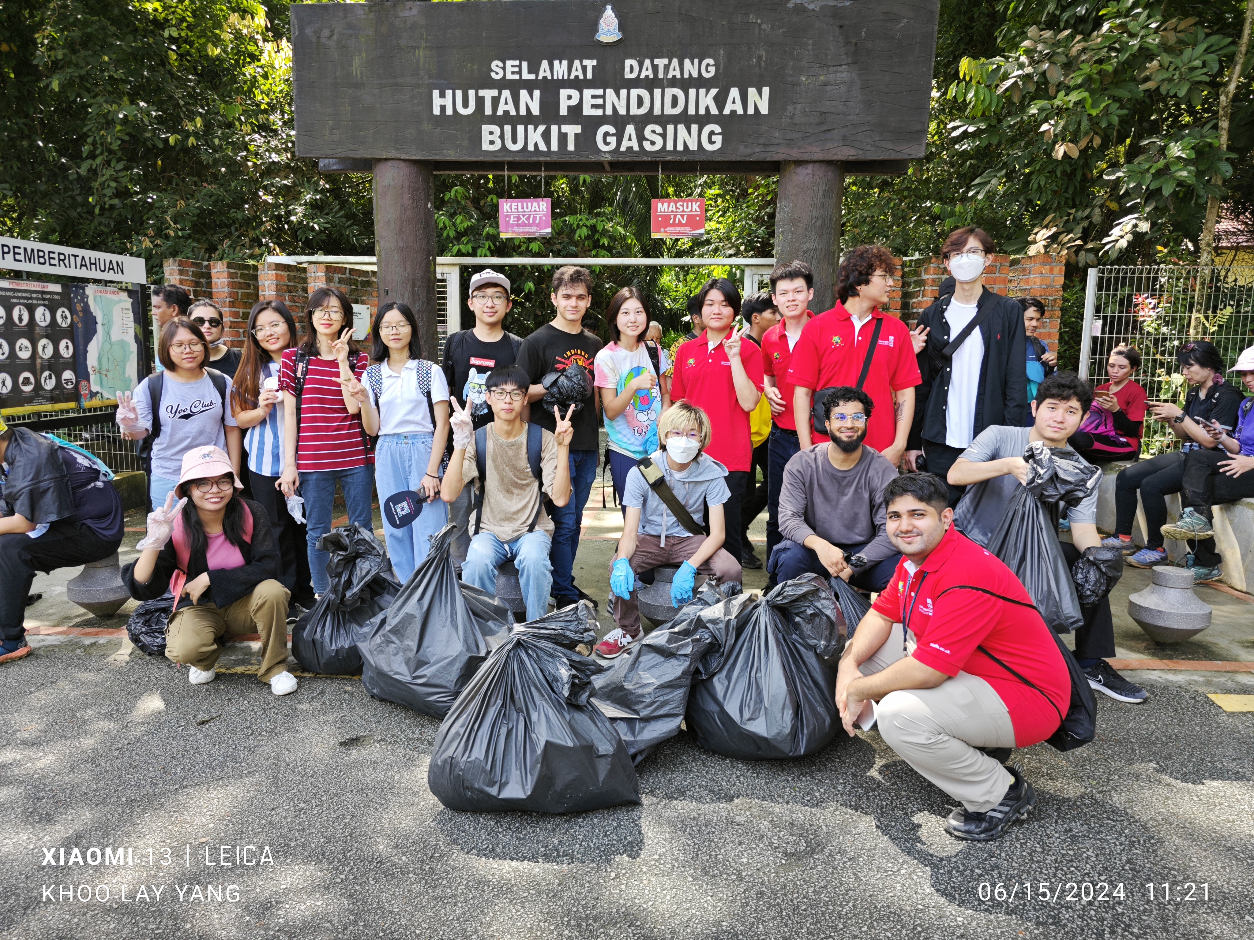 The group photo after the clean up at Bukit Gasing Hill