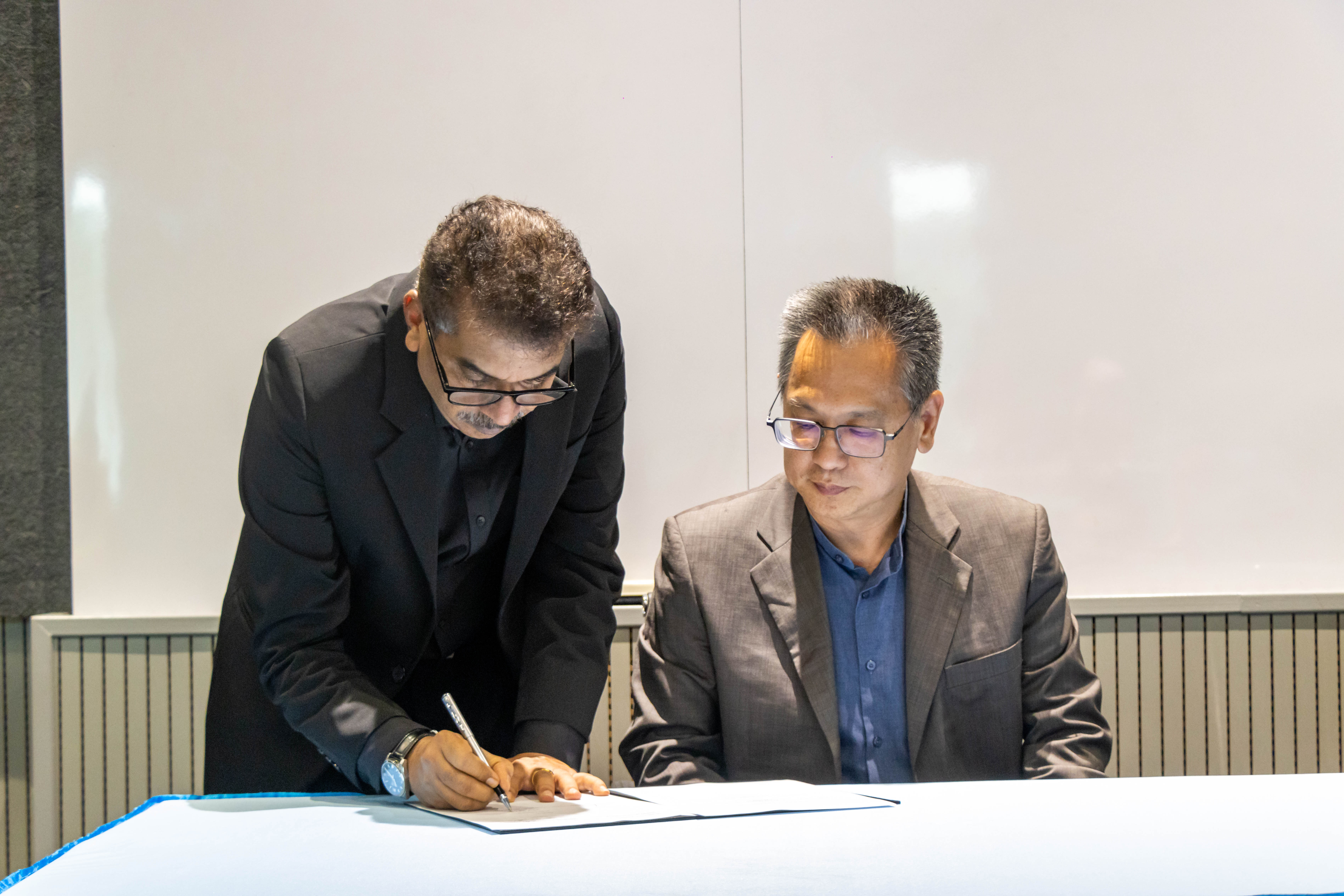 MOA Signning Asia Pacific University (APU) & Persatuan Pengusaha dan Pemegang Taruh Pelancongan Kuala Lumpur (KLTESA) - 686b710c98126_1751871756